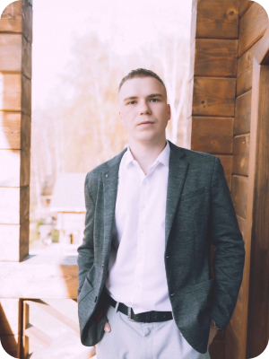 Антон Споров